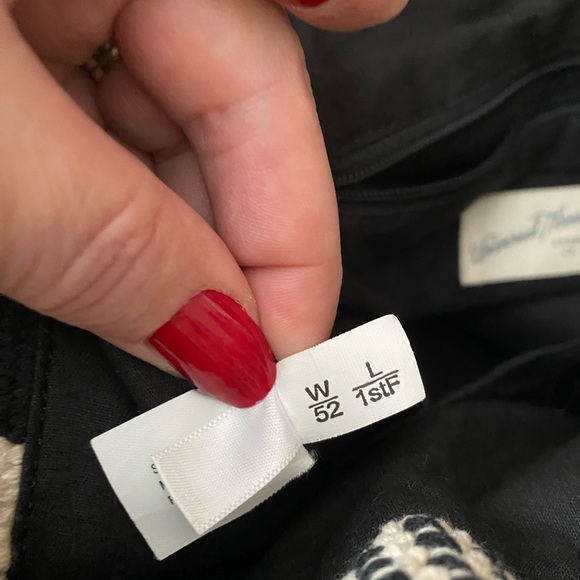 Universal Thread Black & Cream Striped Pointed Flap Woven Backpack - Picture 8 of 12